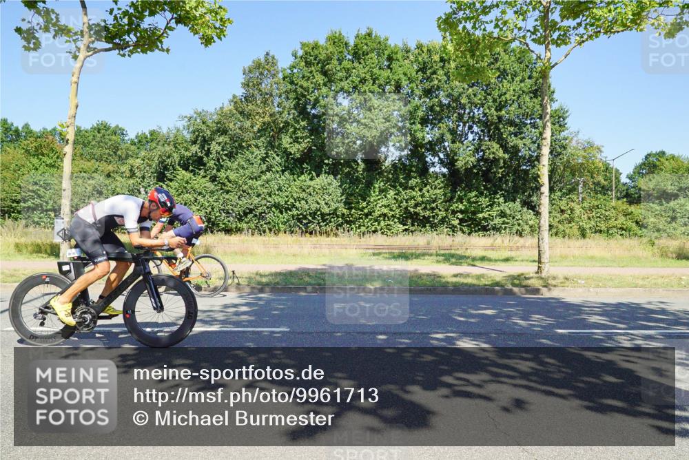 09.08.2026 - GEWOBA Citytriathlon Bremen Michael Burmester http://msf.ph/oto/9961713 09.08.2026 13:31:29 Radfahren 899, 1012 meine-sportfotos.de