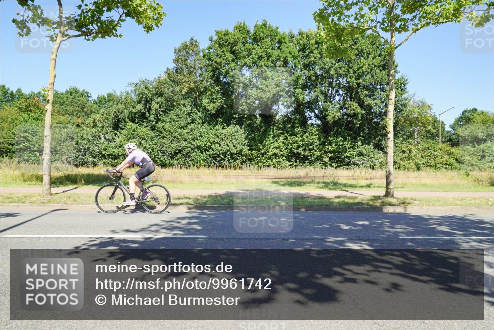 09.08.2026 - GEWOBA Citytriathlon Bremen Michael Burmester http://msf.ph/oto/9961742 09.08.2026 13:39:50 Radfahren  meine-sportfotos.de
