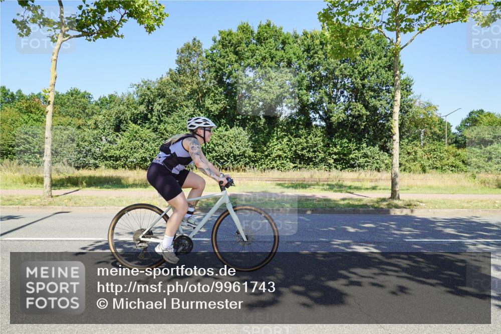 09.08.2026 - GEWOBA Citytriathlon Bremen Michael Burmester http://msf.ph/oto/9961743 09.08.2026 13:40:31 Radfahren 1101 meine-sportfotos.de