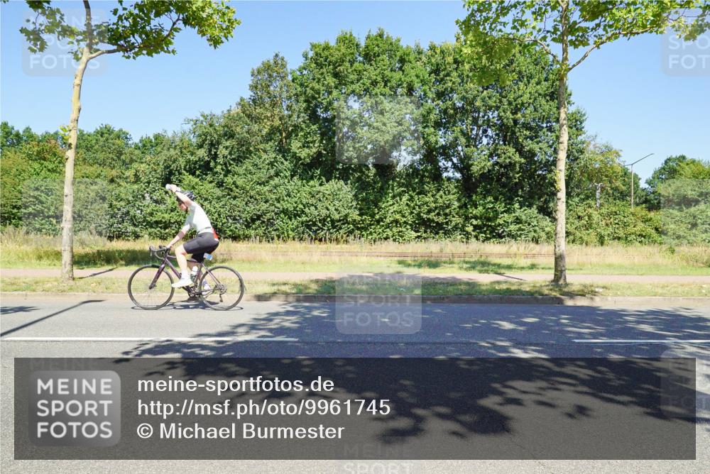 09.08.2026 - GEWOBA Citytriathlon Bremen Michael Burmester http://msf.ph/oto/9961745 09.08.2026 13:41:45 Radfahren  meine-sportfotos.de
