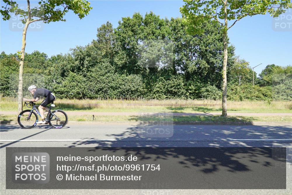 09.08.2026 - GEWOBA Citytriathlon Bremen Michael Burmester http://msf.ph/oto/9961754 09.08.2026 14:05:18 Radfahren 23 meine-sportfotos.de