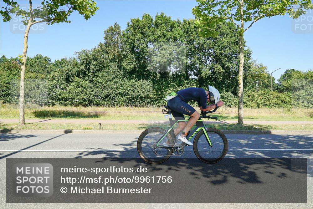 09.08.2026 - GEWOBA Citytriathlon Bremen Michael Burmester http://msf.ph/oto/9961756 09.08.2026 14:05:25 Radfahren 23, 532 meine-sportfotos.de