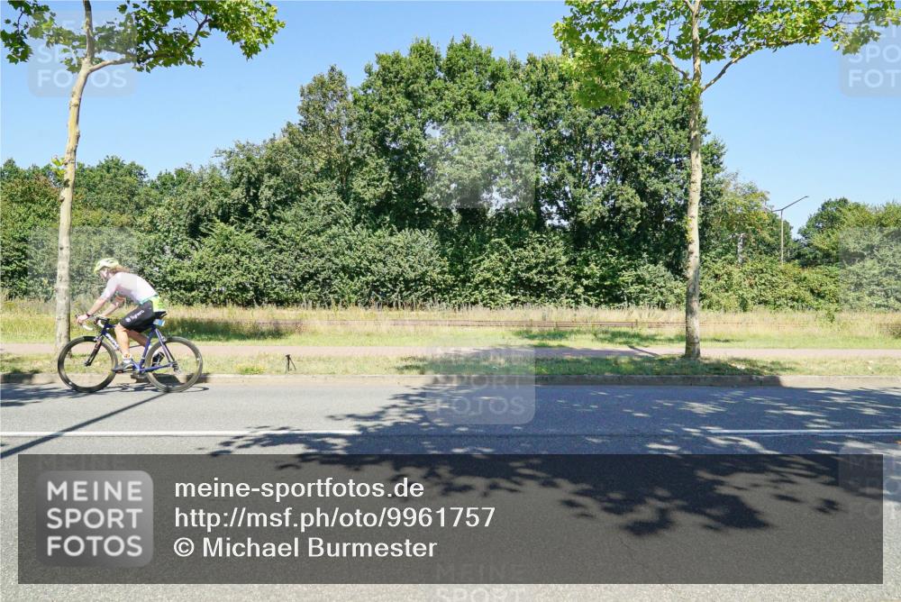 09.08.2026 - GEWOBA Citytriathlon Bremen Michael Burmester http://msf.ph/oto/9961757 09.08.2026 14:05:35 Radfahren 532 meine-sportfotos.de