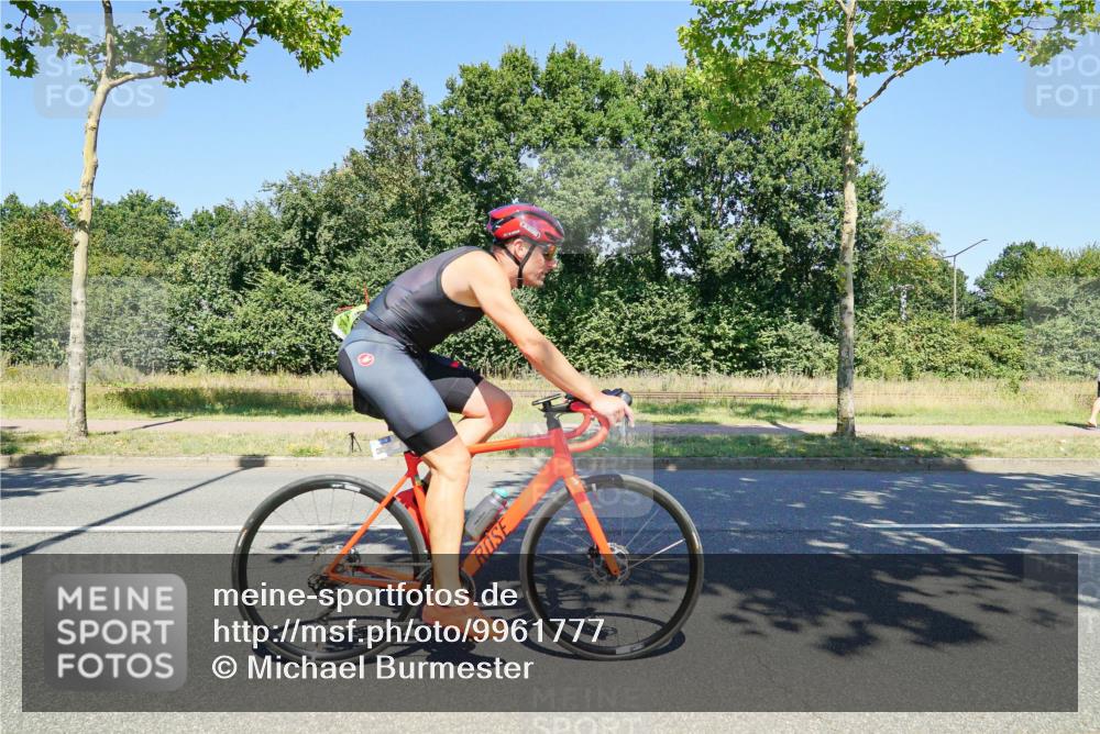 09.08.2026 - GEWOBA Citytriathlon Bremen Michael Burmester http://msf.ph/oto/9961777 09.08.2026 14:08:06 Radfahren 51, 184 meine-sportfotos.de
