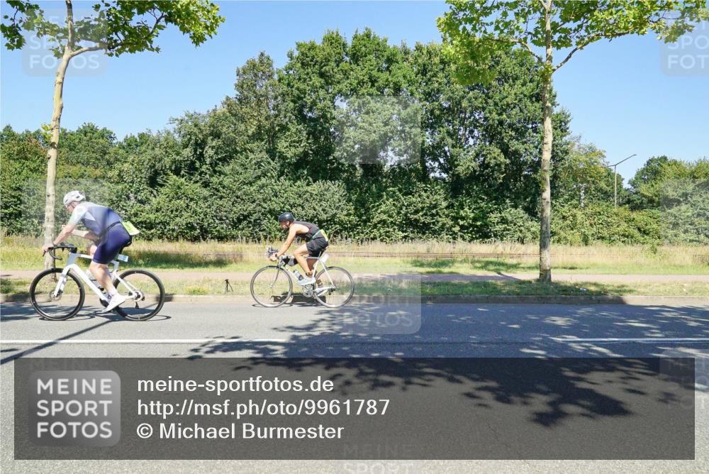 09.08.2026 - GEWOBA Citytriathlon Bremen Michael Burmester http://msf.ph/oto/9961787 09.08.2026 14:08:37 Radfahren 176 meine-sportfotos.de