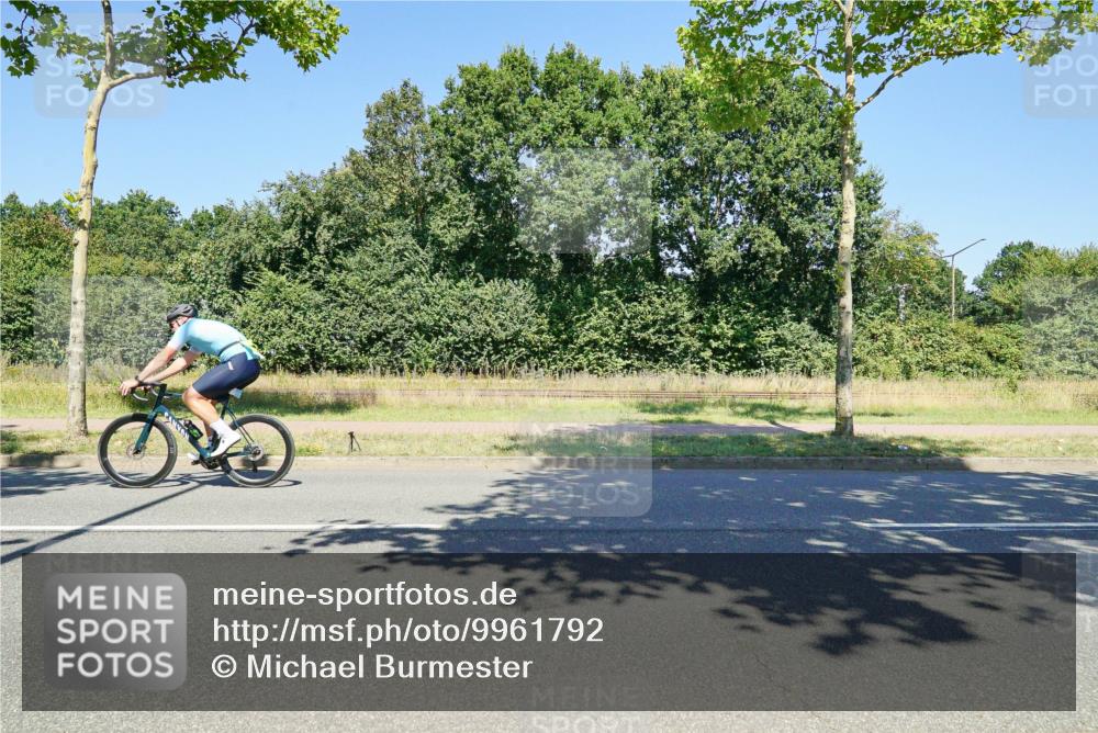 09.08.2026 - GEWOBA Citytriathlon Bremen Michael Burmester http://msf.ph/oto/9961792 09.08.2026 14:08:41 Radfahren 176 meine-sportfotos.de