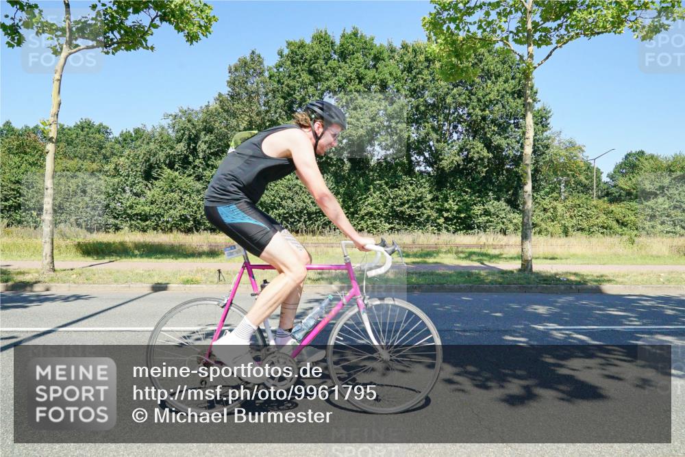 09.08.2026 - GEWOBA Citytriathlon Bremen Michael Burmester http://msf.ph/oto/9961795 09.08.2026 14:08:53 Radfahren 59, 156 meine-sportfotos.de