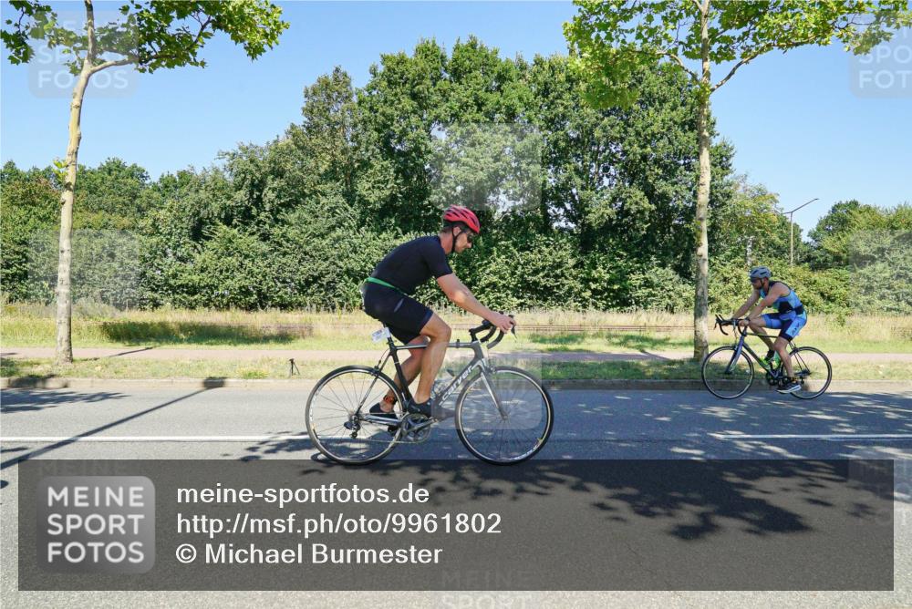 09.08.2026 - GEWOBA Citytriathlon Bremen Michael Burmester http://msf.ph/oto/9961802 09.08.2026 14:09:17 Radfahren 32, 78, 140, 170, 181, 185, 187, 189 meine-sportfotos.de
