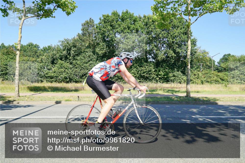 09.08.2026 - GEWOBA Citytriathlon Bremen Michael Burmester http://msf.ph/oto/9961820 09.08.2026 14:09:59 Radfahren 16, 97, 119, 154 meine-sportfotos.de