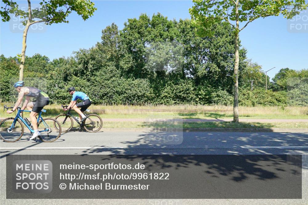 09.08.2026 - GEWOBA Citytriathlon Bremen Michael Burmester http://msf.ph/oto/9961822 09.08.2026 14:10:02 Radfahren 16, 35, 97, 119, 154, 177 meine-sportfotos.de