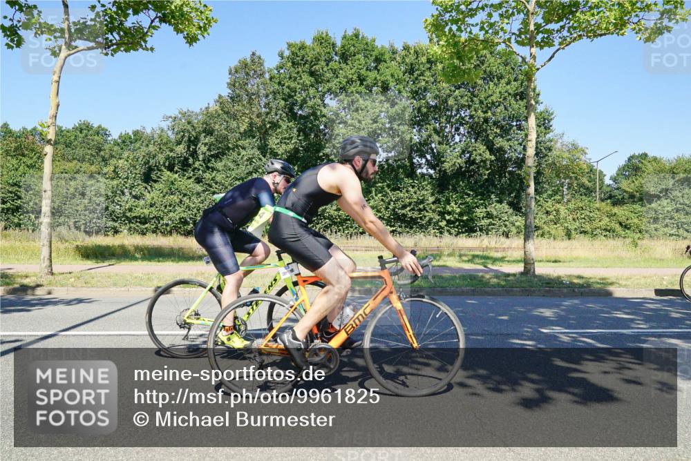 09.08.2026 - GEWOBA Citytriathlon Bremen Michael Burmester http://msf.ph/oto/9961825 09.08.2026 14:10:07 Radfahren 16, 35, 97, 119, 154, 177 meine-sportfotos.de