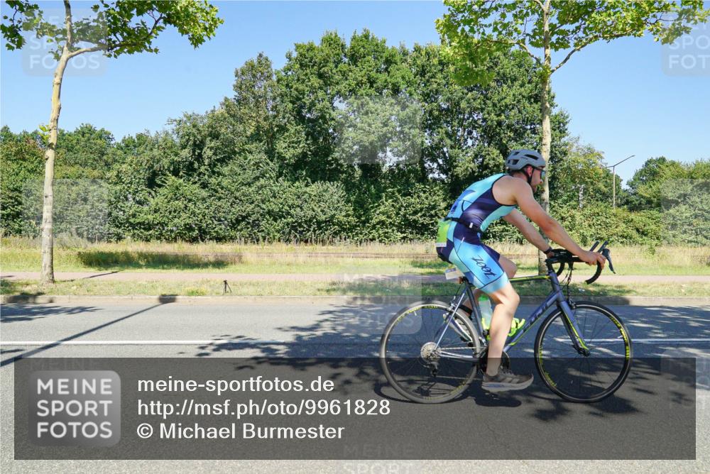 09.08.2026 - GEWOBA Citytriathlon Bremen Michael Burmester http://msf.ph/oto/9961828 09.08.2026 14:10:12 Radfahren 16, 35, 97, 154, 177 meine-sportfotos.de