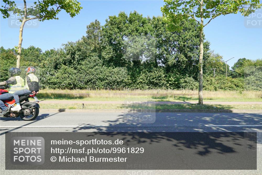 09.08.2026 - GEWOBA Citytriathlon Bremen Michael Burmester http://msf.ph/oto/9961829 09.08.2026 14:10:14 Radfahren 16, 35, 97, 100, 154, 177 meine-sportfotos.de