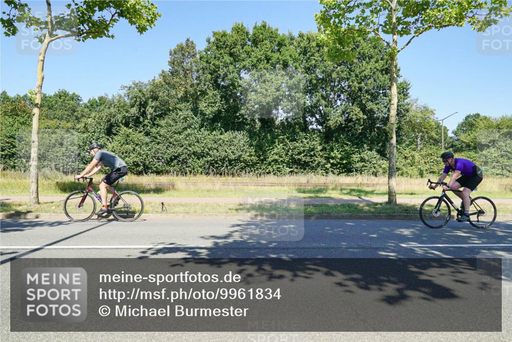 09.08.2026 - GEWOBA Citytriathlon Bremen Michael Burmester http://msf.ph/oto/9961834 09.08.2026 14:10:25 Radfahren 46, 81, 100, 123, 161 meine-sportfotos.de