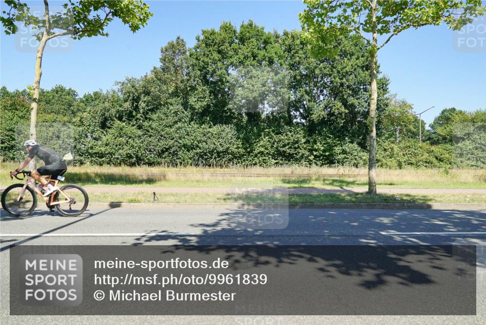 09.08.2026 - GEWOBA Citytriathlon Bremen Michael Burmester http://msf.ph/oto/9961839 09.08.2026 14:10:30 Radfahren 46, 71, 73, 81, 100, 123, 161, 162 meine-sportfotos.de
