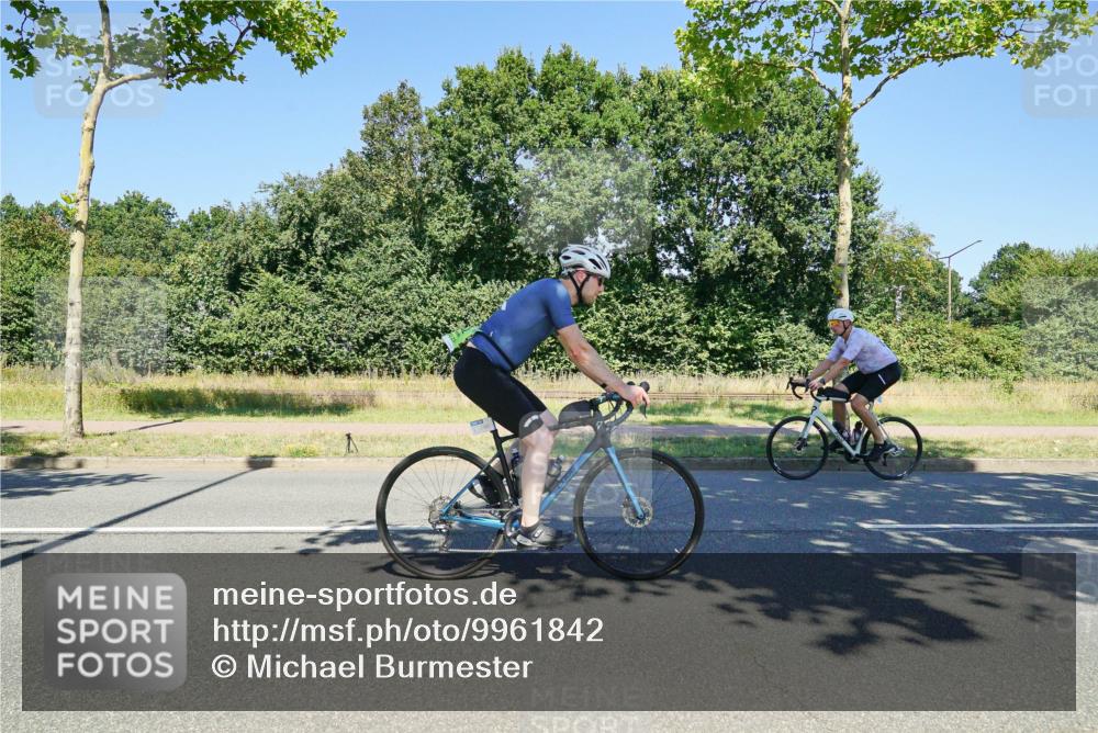 09.08.2026 - GEWOBA Citytriathlon Bremen Michael Burmester http://msf.ph/oto/9961842 09.08.2026 14:10:32 Radfahren 46, 71, 73, 81, 100, 123, 161, 162 meine-sportfotos.de