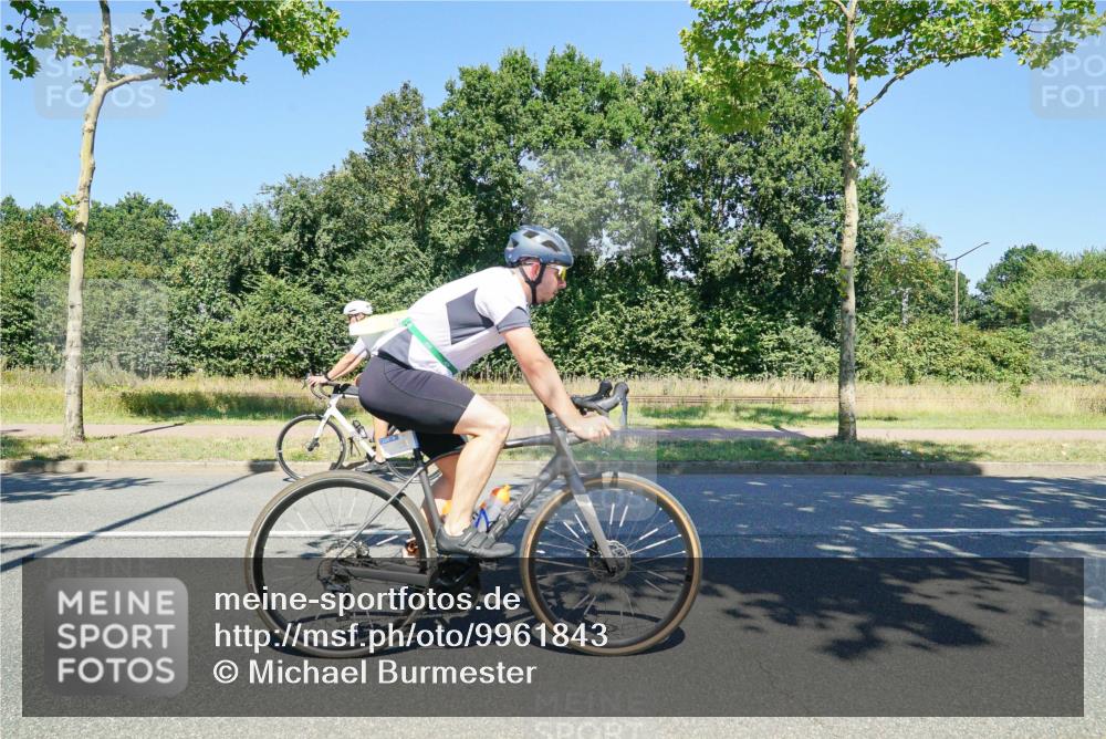09.08.2026 - GEWOBA Citytriathlon Bremen Michael Burmester http://msf.ph/oto/9961843 09.08.2026 14:10:33 Radfahren 46, 71, 73, 81, 100, 123, 161, 162 meine-sportfotos.de