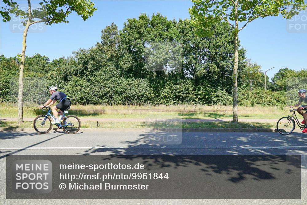 09.08.2026 - GEWOBA Citytriathlon Bremen Michael Burmester http://msf.ph/oto/9961844 09.08.2026 14:10:34 Radfahren 46, 71, 73, 81, 100, 123, 161, 162 meine-sportfotos.de
