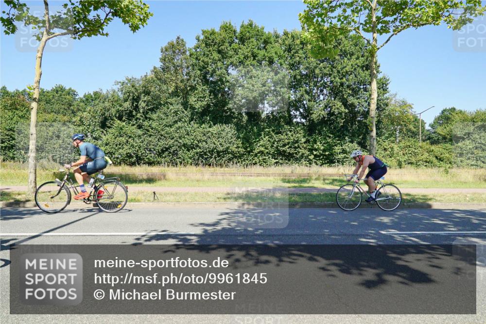 09.08.2026 - GEWOBA Citytriathlon Bremen Michael Burmester http://msf.ph/oto/9961845 09.08.2026 14:10:35 Radfahren 46, 71, 73, 81, 123, 161, 162 meine-sportfotos.de