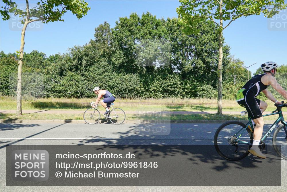 09.08.2026 - GEWOBA Citytriathlon Bremen Michael Burmester http://msf.ph/oto/9961846 09.08.2026 14:10:36 Radfahren 46, 71, 73, 81, 123, 162 meine-sportfotos.de