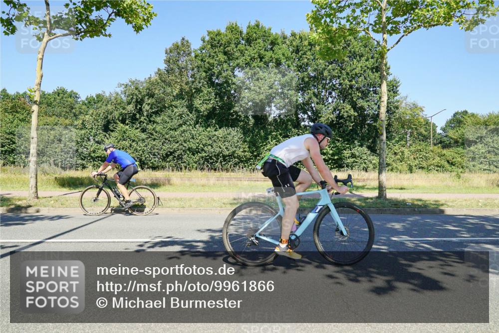 09.08.2026 - GEWOBA Citytriathlon Bremen Michael Burmester http://msf.ph/oto/9961866 09.08.2026 14:11:18 Radfahren 11, 13, 26, 33, 41, 68, 76, 79, 84, 85, 109, 113, 117, 129, 139, 143, 144, 150, 155 meine-sportfotos.de