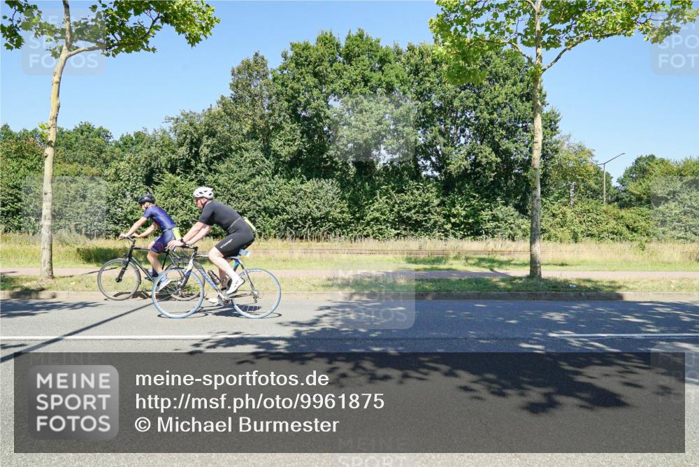09.08.2026 - GEWOBA Citytriathlon Bremen Michael Burmester http://msf.ph/oto/9961875 09.08.2026 14:11:31 Radfahren 13, 26, 76, 84, 85, 92, 111, 114, 117, 118, 124, 125, 128, 129, 143, 155 meine-sportfotos.de