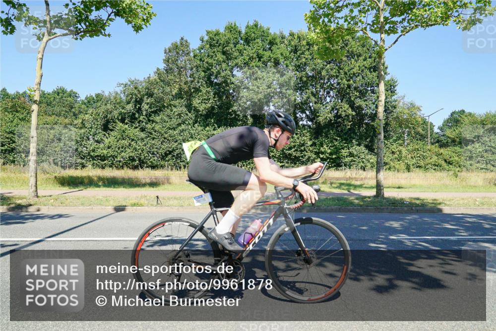 09.08.2026 - GEWOBA Citytriathlon Bremen Michael Burmester http://msf.ph/oto/9961878 09.08.2026 14:11:35 Radfahren 76, 92, 111, 114, 118, 124, 125, 128, 143, 155 meine-sportfotos.de
