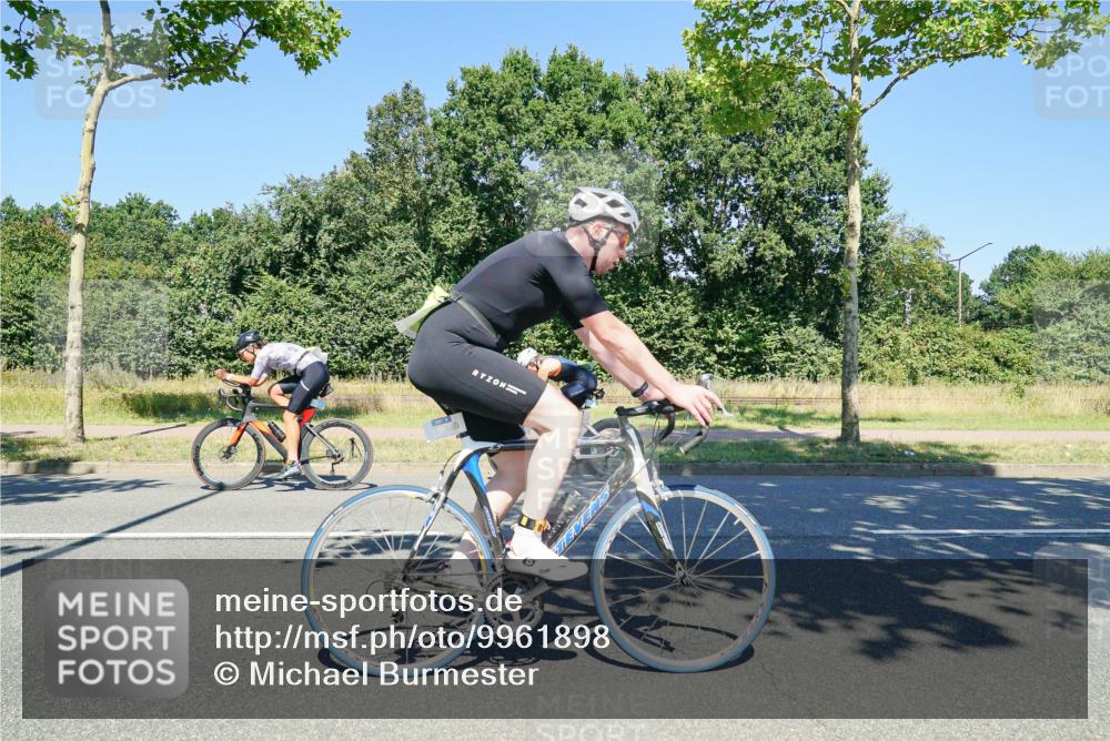 09.08.2026 - GEWOBA Citytriathlon Bremen Michael Burmester http://msf.ph/oto/9961898 09.08.2026 14:12:20 Radfahren 5, 27, 60, 91, 99, 105, 135, 169, 270 meine-sportfotos.de