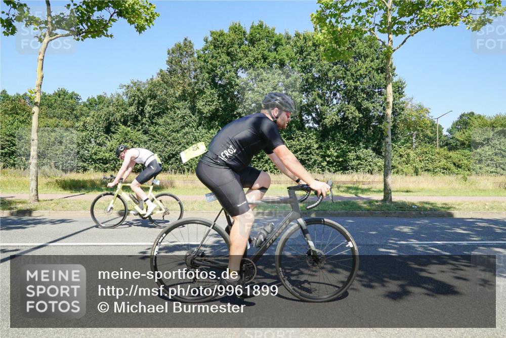 09.08.2026 - GEWOBA Citytriathlon Bremen Michael Burmester http://msf.ph/oto/9961899 09.08.2026 14:12:21 Radfahren 5, 27, 60, 91, 99, 105, 135, 169, 270 meine-sportfotos.de