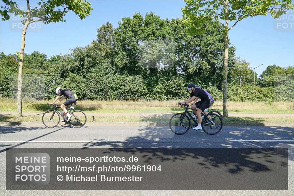 09.08.2026 - GEWOBA Citytriathlon Bremen Michael Burmester http://msf.ph/oto/9961904 09.08.2026 14:12:35 Radfahren 5, 22, 45, 91, 99 meine-sportfotos.de