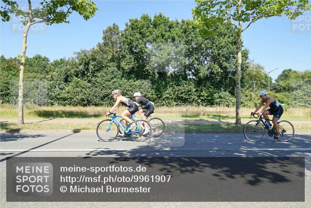 09.08.2026 - GEWOBA Citytriathlon Bremen Michael Burmester http://msf.ph/oto/9961907 09.08.2026 14:12:38 Radfahren 22, 45 meine-sportfotos.de