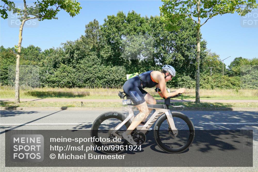 09.08.2026 - GEWOBA Citytriathlon Bremen Michael Burmester http://msf.ph/oto/9961924 09.08.2026 14:13:08 Radfahren 2, 21, 38, 54, 82, 83, 279, 304 meine-sportfotos.de