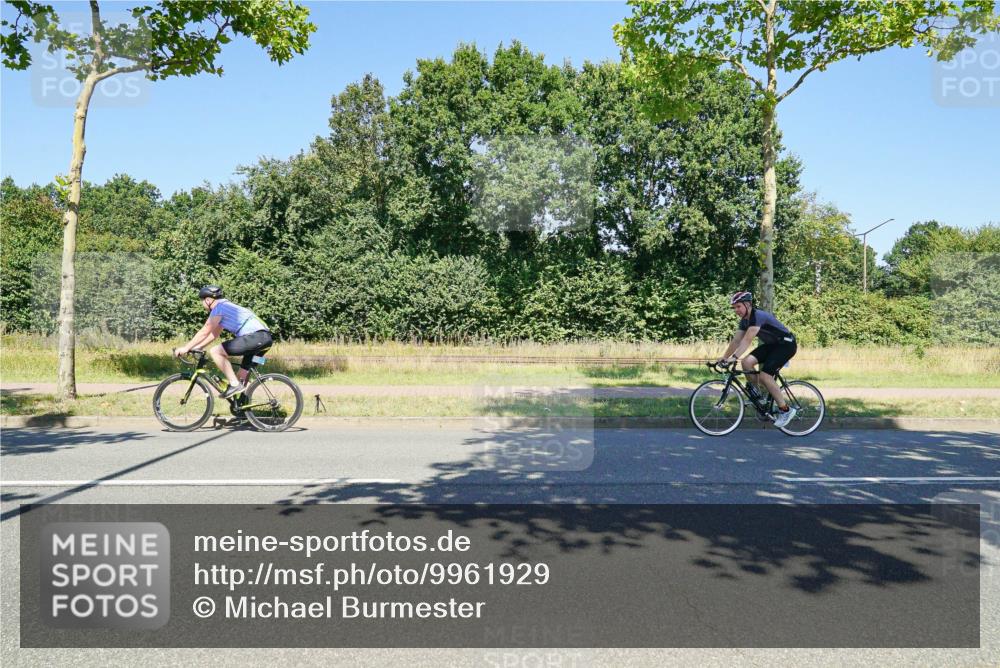 09.08.2026 - GEWOBA Citytriathlon Bremen Michael Burmester http://msf.ph/oto/9961929 09.08.2026 14:13:17 Radfahren 36, 54, 82, 200, 279, 304 meine-sportfotos.de