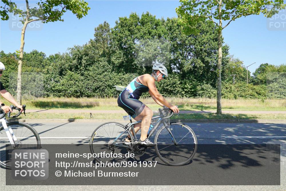 09.08.2026 - GEWOBA Citytriathlon Bremen Michael Burmester http://msf.ph/oto/9961937 09.08.2026 14:13:29 Radfahren 17, 36, 52, 74, 86, 158, 200, 254, 346, 353 meine-sportfotos.de