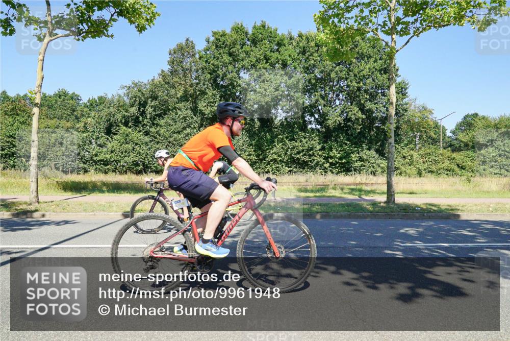 09.08.2026 - GEWOBA Citytriathlon Bremen Michael Burmester http://msf.ph/oto/9961948 09.08.2026 14:13:42 Radfahren 12, 17, 86, 95, 98, 115, 152, 158, 179, 180, 346 meine-sportfotos.de