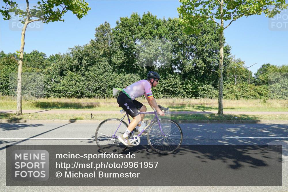 09.08.2026 - GEWOBA Citytriathlon Bremen Michael Burmester http://msf.ph/oto/9961957 09.08.2026 14:14:03 Radfahren 47, 57, 69, 126, 130, 146, 186 meine-sportfotos.de