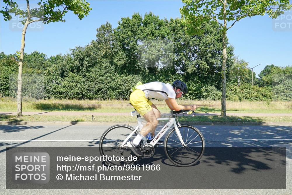 09.08.2026 - GEWOBA Citytriathlon Bremen Michael Burmester http://msf.ph/oto/9961966 09.08.2026 14:14:26 Radfahren 9, 19, 28, 53, 90, 265, 278, 295 meine-sportfotos.de