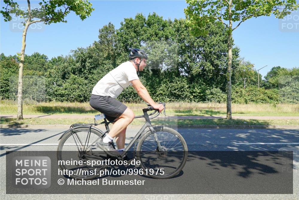 09.08.2026 - GEWOBA Citytriathlon Bremen Michael Burmester http://msf.ph/oto/9961975 09.08.2026 14:14:44 Radfahren 121, 147, 265, 278, 401 meine-sportfotos.de
