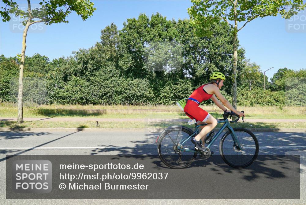 09.08.2026 - GEWOBA Citytriathlon Bremen Michael Burmester http://msf.ph/oto/9962037 09.08.2026 14:16:27 Radfahren 20, 58, 132, 203, 217, 220, 240, 271, 284, 345, 351, 360 meine-sportfotos.de