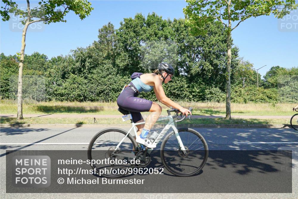 09.08.2026 - GEWOBA Citytriathlon Bremen Michael Burmester http://msf.ph/oto/9962052 09.08.2026 14:16:49 Radfahren 192, 236, 286, 325, 334, 339 meine-sportfotos.de