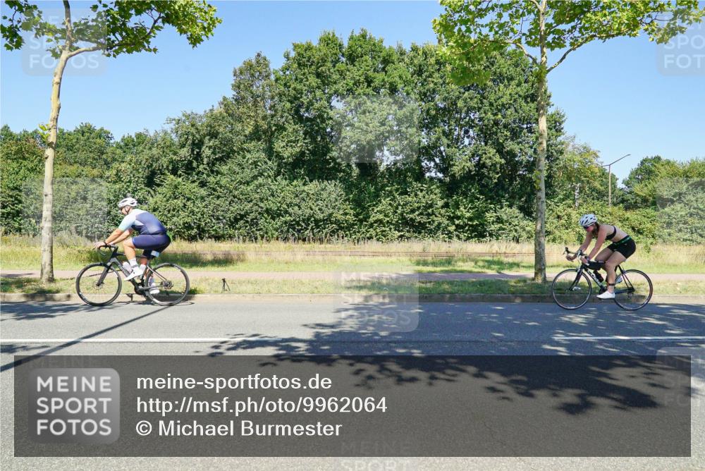 09.08.2026 - GEWOBA Citytriathlon Bremen Michael Burmester http://msf.ph/oto/9962064 09.08.2026 14:17:03 Radfahren 106, 211, 236, 286, 339, 395, 396 meine-sportfotos.de