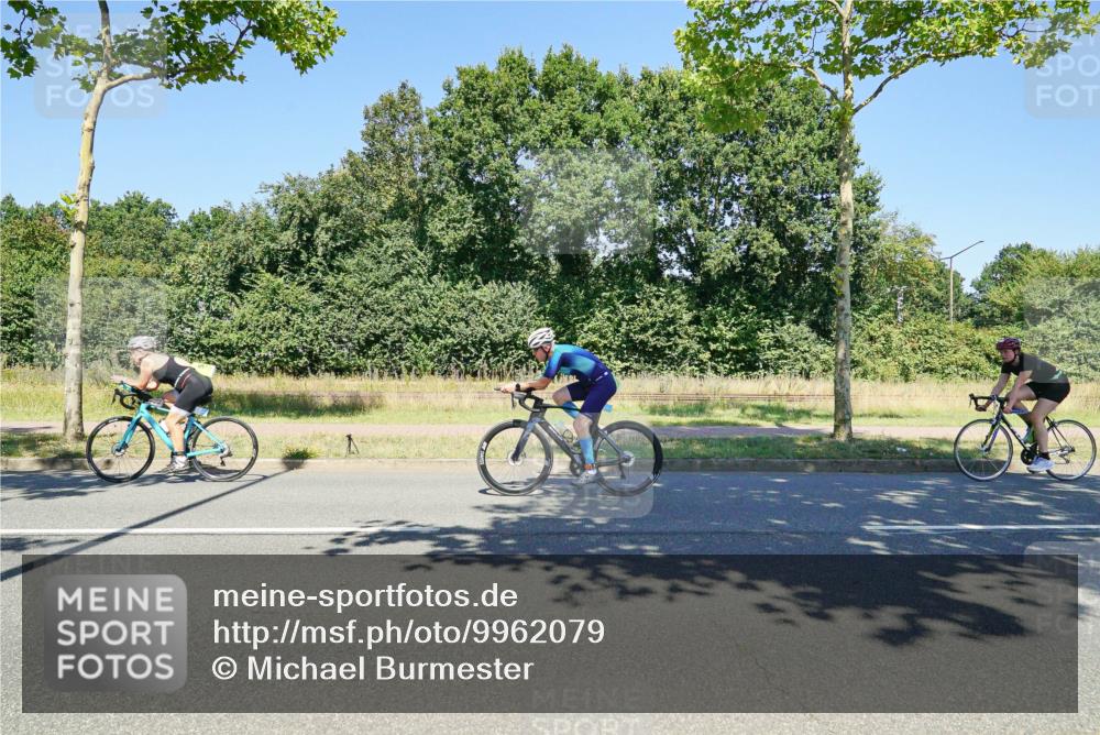 09.08.2026 - GEWOBA Citytriathlon Bremen Michael Burmester http://msf.ph/oto/9962079 09.08.2026 14:17:27 Radfahren 88, 101, 106, 110, 193, 274, 309, 321, 337, 356 meine-sportfotos.de