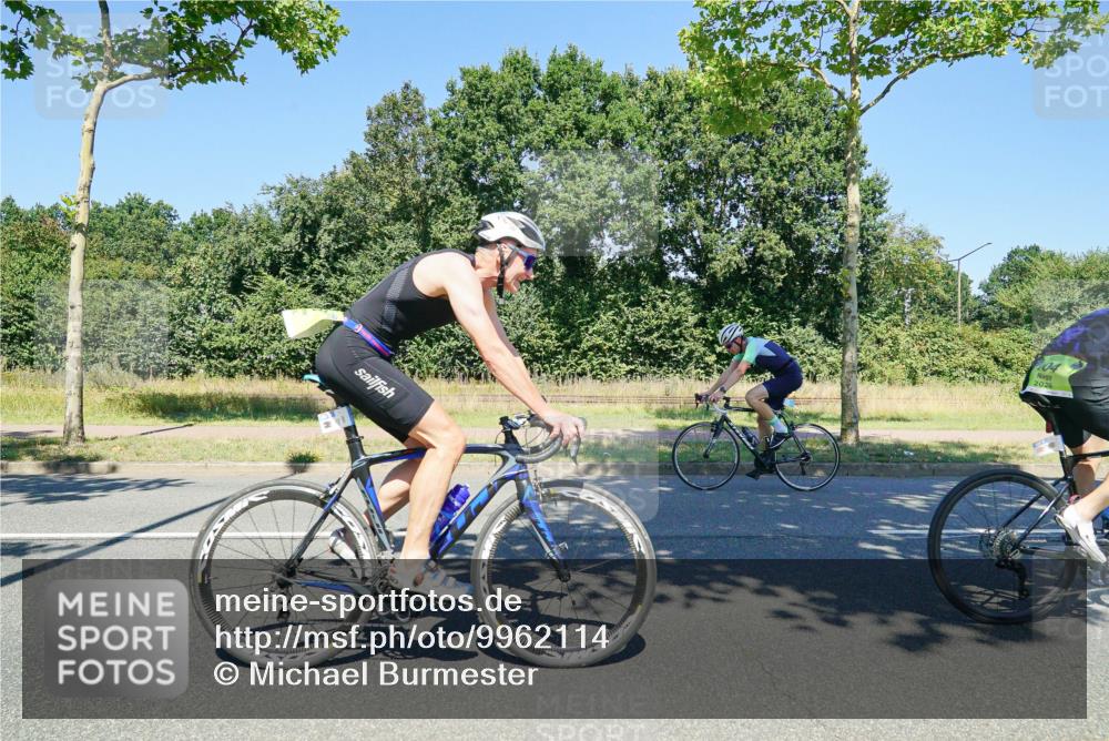 09.08.2026 - GEWOBA Citytriathlon Bremen Michael Burmester http://msf.ph/oto/9962114 09.08.2026 14:18:09 Radfahren 61, 87, 242, 292, 300, 312, 343, 362, 364, 371, 404, 453, 462, 466, 527 meine-sportfotos.de