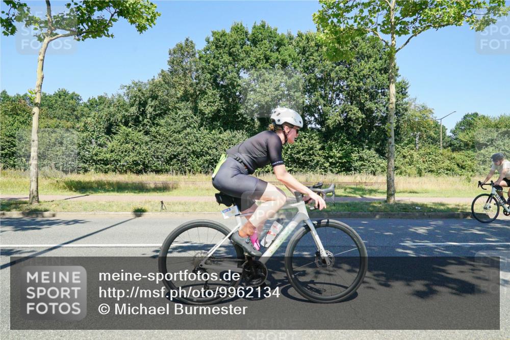 09.08.2026 - GEWOBA Citytriathlon Bremen Michael Burmester http://msf.ph/oto/9962134 09.08.2026 14:18:34 Radfahren 18, 202, 207, 213, 276, 277, 280, 307, 314, 369, 377, 385, 448 meine-sportfotos.de
