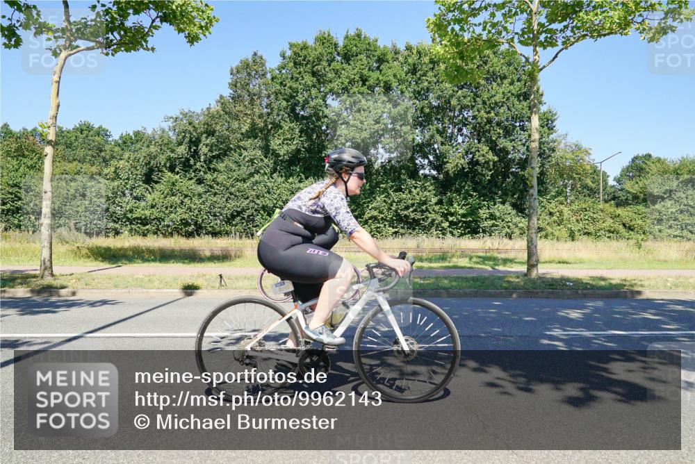 09.08.2026 - GEWOBA Citytriathlon Bremen Michael Burmester http://msf.ph/oto/9962143 09.08.2026 14:18:41 Radfahren 18, 107, 173, 202, 221, 227, 266, 277, 280, 289, 297, 307, 314, 324, 347, 352, 369, 377, 385 meine-sportfotos.de