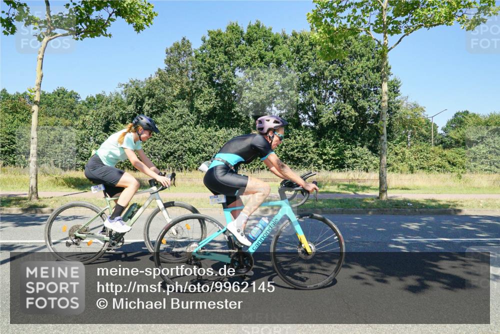 09.08.2026 - GEWOBA Citytriathlon Bremen Michael Burmester http://msf.ph/oto/9962145 09.08.2026 14:18:43 Radfahren 107, 173, 202, 210, 221, 227, 266, 277, 280, 289, 297, 314, 324, 344, 347, 352, 369, 377, 385 meine-sportfotos.de