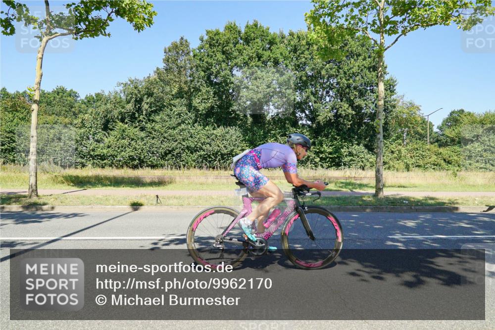 09.08.2026 - GEWOBA Citytriathlon Bremen Michael Burmester http://msf.ph/oto/9962170 09.08.2026 14:19:16 Radfahren 197, 204, 216, 223, 238, 253, 306, 335, 487, 523 meine-sportfotos.de