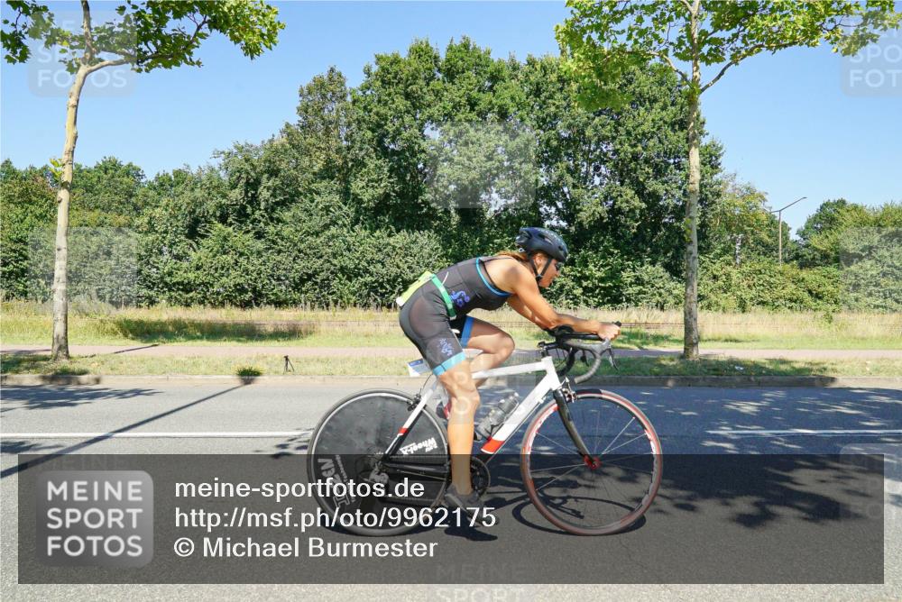 09.08.2026 - GEWOBA Citytriathlon Bremen Michael Burmester http://msf.ph/oto/9962175 09.08.2026 14:19:22 Radfahren 197, 204, 216, 230, 261, 335, 434, 487, 521, 523 meine-sportfotos.de