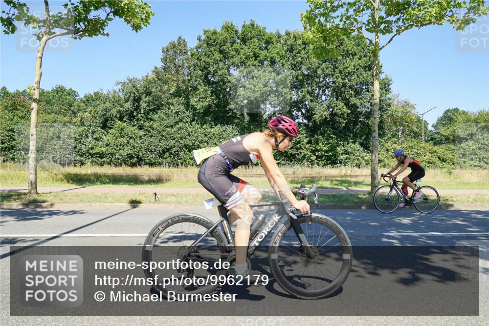 09.08.2026 - GEWOBA Citytriathlon Bremen Michael Burmester http://msf.ph/oto/9962179 09.08.2026 14:19:29 Radfahren 166, 204, 230, 261, 281, 319, 330, 335, 342, 434, 487, 521, 523 meine-sportfotos.de
