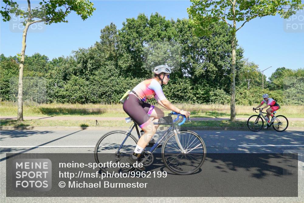 09.08.2026 - GEWOBA Citytriathlon Bremen Michael Burmester http://msf.ph/oto/9962199 09.08.2026 14:19:48 Radfahren 142, 166, 196, 206, 209, 222, 224, 234, 239, 258, 262, 273, 326, 400, 454, 458, 522 meine-sportfotos.de
